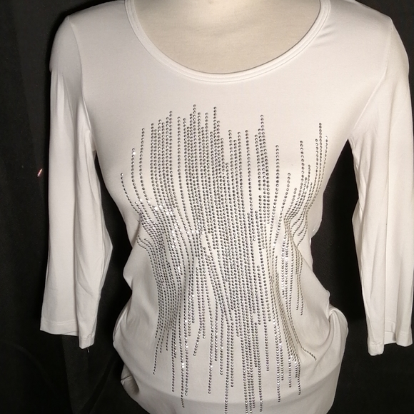 NWOT, Softworks Ladies White Top size small - Picture 2 of 10